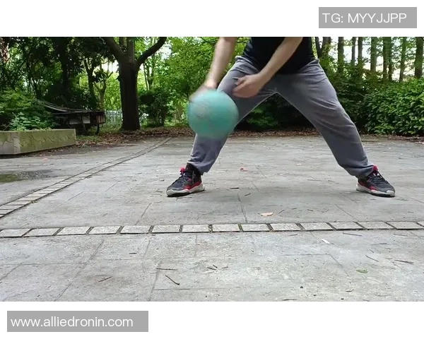 南京篮球队技术揭秘:从基础训练到战术运用的全面分析与探讨 南京篮球队技术揭秘:从基础训练到战术运用的全面分析与探讨