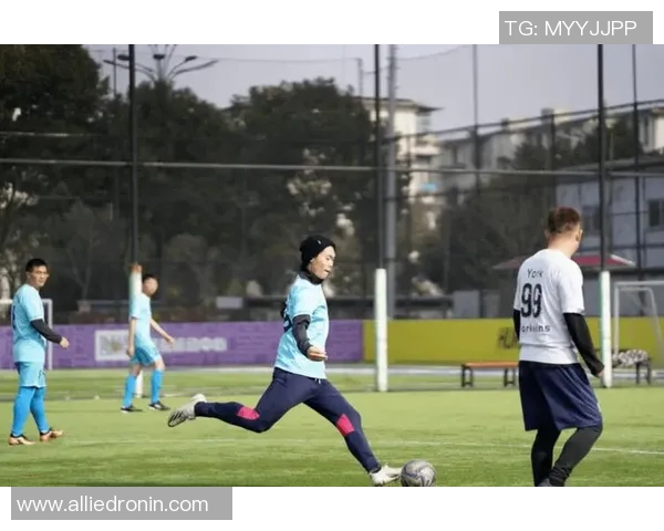 南京足球队近期状态分析与未来展望探讨 南京足球队近期状态分析与未来展望探讨