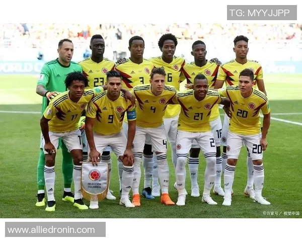 墨西哥足球明星在对阵牙买加的比赛中展现惊人技艺与团队合作精神 墨西哥足球明星在对阵牙买加的比赛中展现惊人技艺与团队合作精神