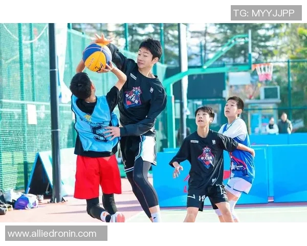 西安篮球队在最新篮球状态排行榜中荣登第十名展现出强劲实力与潜力 西安篮球队在最新篮球状态排行榜中荣登第十名展现出强劲实力与潜力