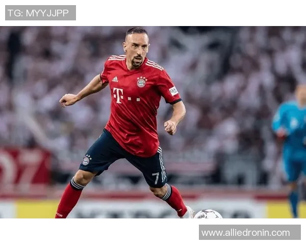 足球明星成名之路:从青涩少年到绿茵场上的传奇位置解析 足球明星成名之路:从青涩少年到绿茵场上的传奇位置解析