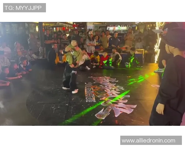 热议街舞:成都街舞队的状态变革 热议街舞:成都街舞队的状态变革